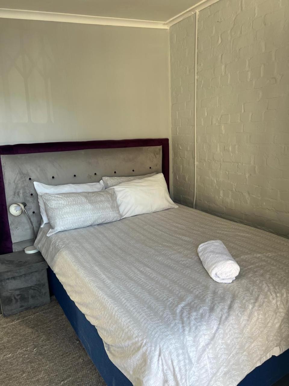 Claremont Apartamento